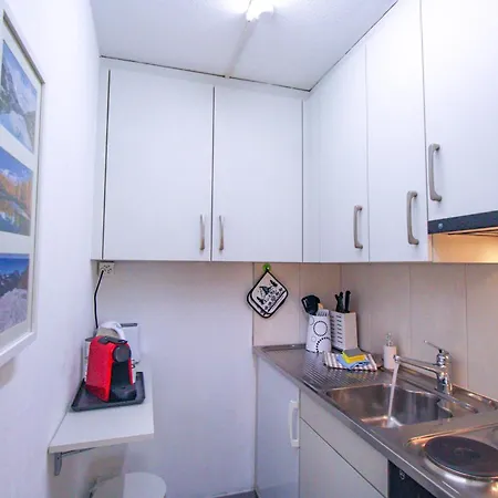 Escape - Stylish & - Steps To Matterhorn Gondola