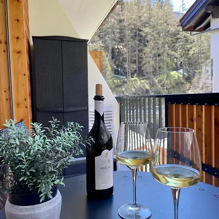 Escape - Stylish & - Steps To Matterhorn Gondola