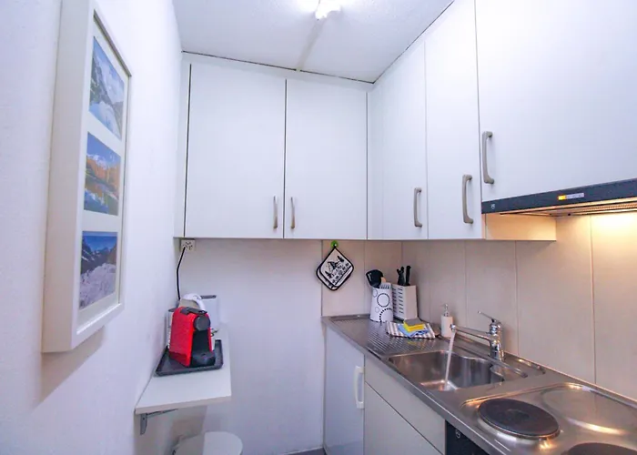 Escape - Stylish & - Steps To Matterhorn Gondola