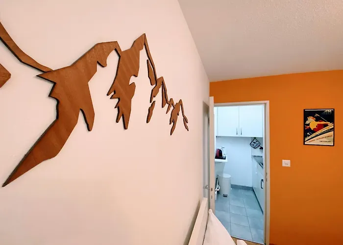 公寓 Escape - Stylish & - Steps To Matterhorn Gondola