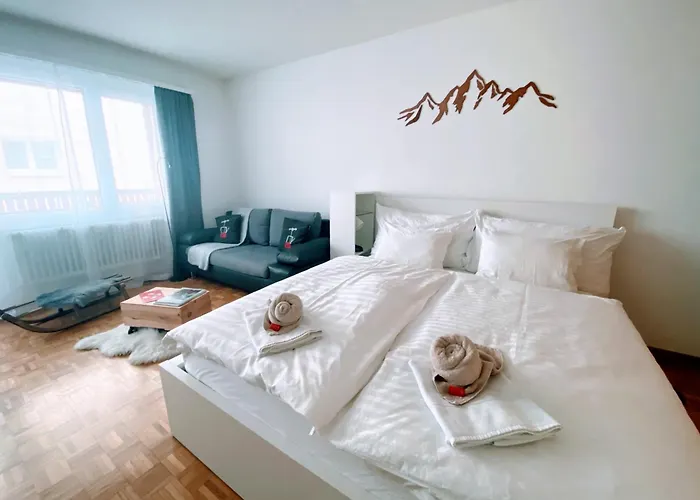 Escape - Stylish & - Steps To Matterhorn Gondola *